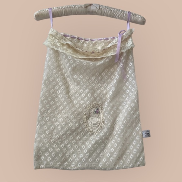 Mary Eaton Other - Vintage  Lace hanger and lingerie bag